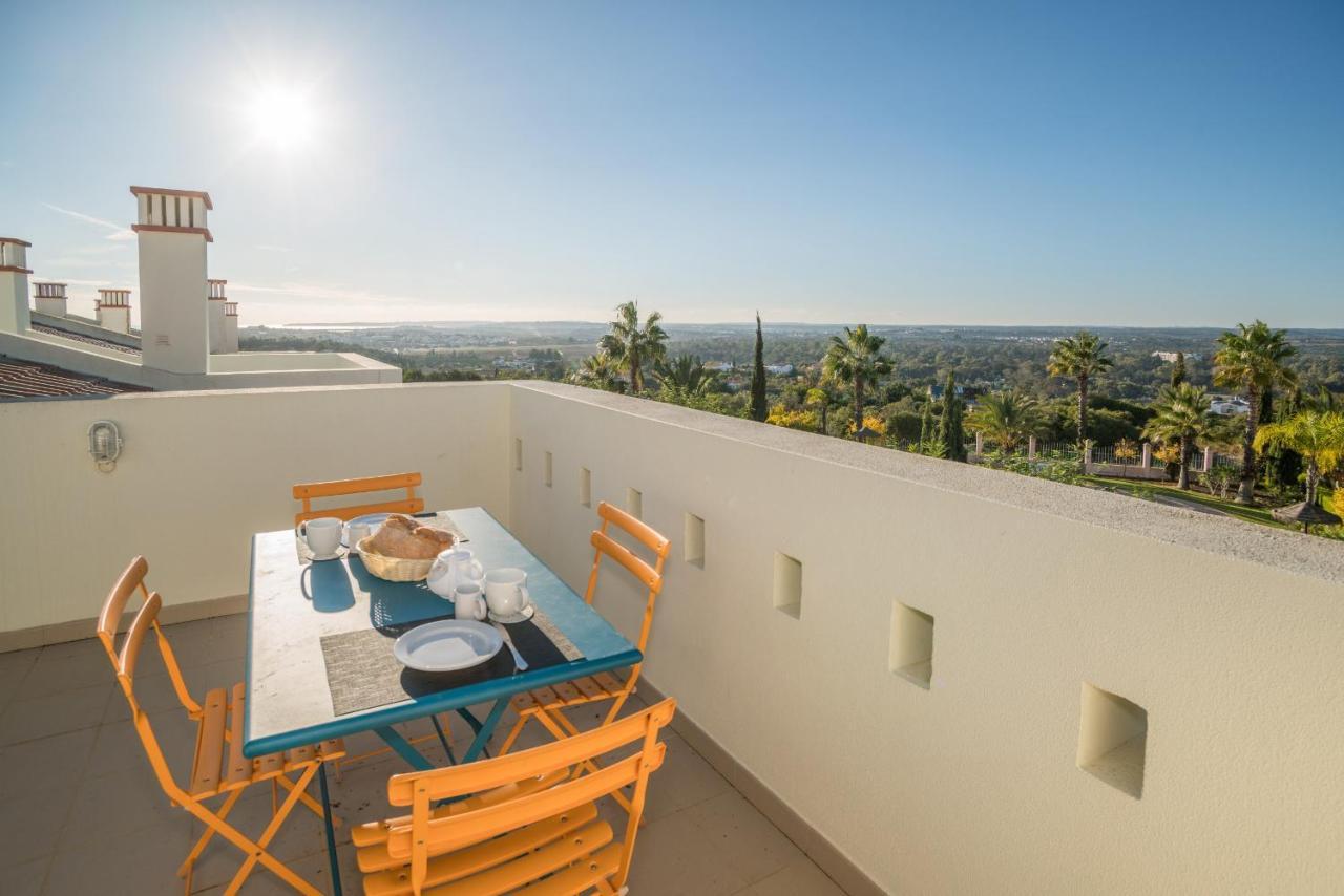 Portimao Elegant House With Pool By Homing Villa Bagian luar foto