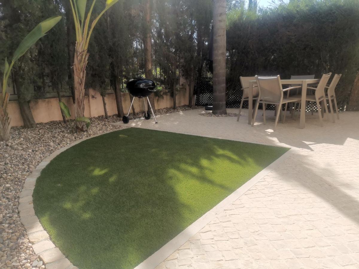 Portimao Elegant House With Pool By Homing Villa Bagian luar foto